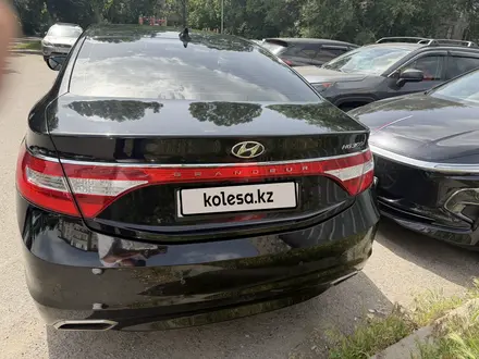 Hyundai Grandeur 2014 года за 8 500 000 тг. в Алматы – фото 8