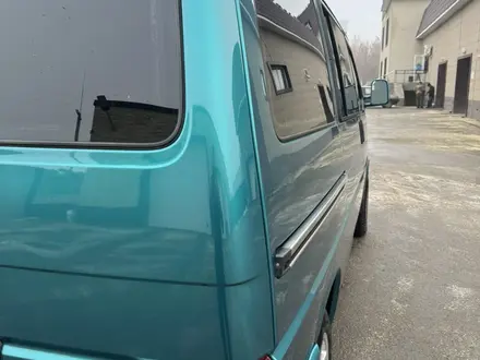 Volkswagen Multivan 1993 года за 5 770 000 тг. в Костанай – фото 9