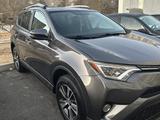 Toyota RAV4 2016 года за 7 500 000 тг. в Актау – фото 2