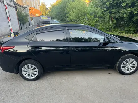 Hyundai Accent 2019 года за 6 600 000 тг. в Астана – фото 2