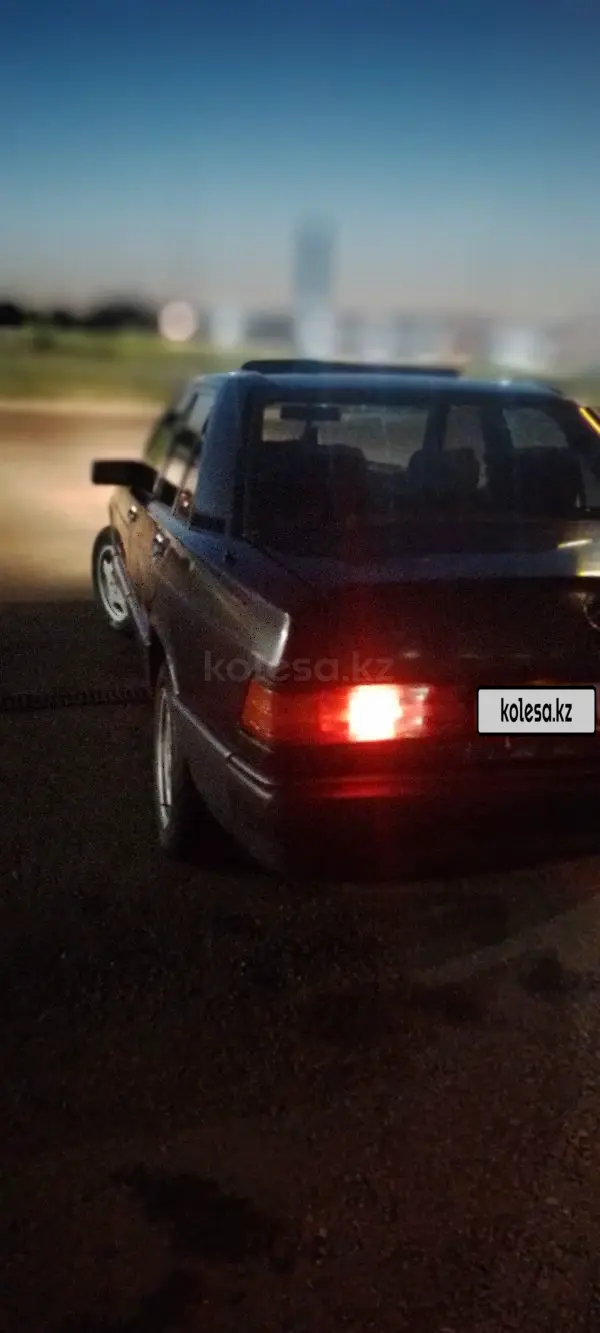 Mercedes-Benz 190, 1992