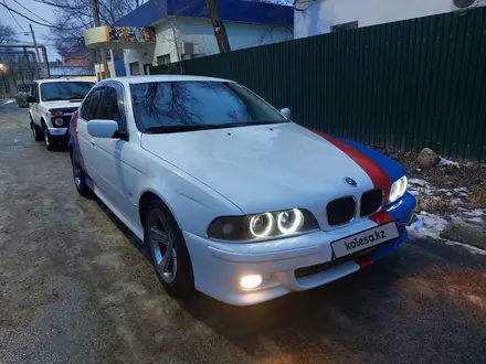 BMW 528 1997 года за 4 000 000 тг. в Актау