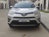 Toyota RAV4 2017 годаүшін12 000 000 тг. в Астана – фото 2