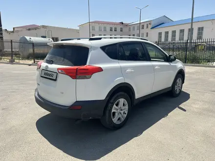 Toyota RAV4 2015 года за 9 900 000 тг. в Жанаозен – фото 3