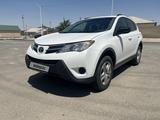 Toyota RAV4 2015 года за 9 900 000 тг. в Жанаозен – фото 2