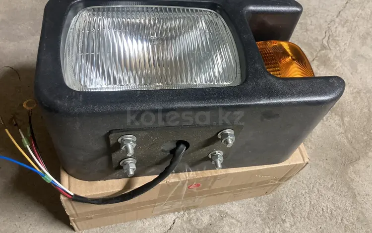 Фара на погрузчик LW300, 330 ZL30 и т. Д (новая) есть не большой дефект в Костанай