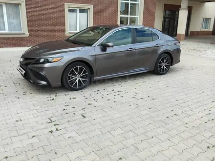 Toyota Camry 2023 года за 14 400 000 тг. в Актау – фото 10
