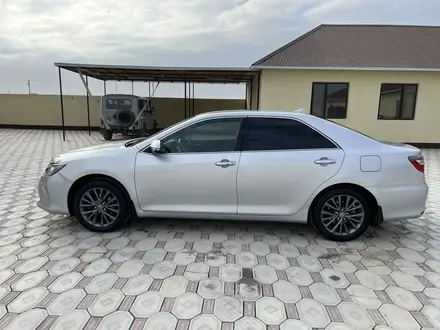 Toyota Camry 2014 года за 11 300 000 тг. в Актау – фото 2