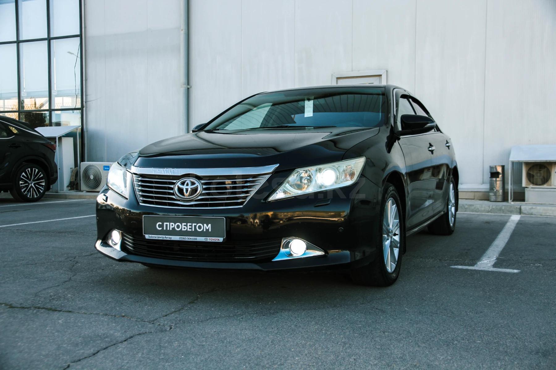 Toyota Camry 2012 г.