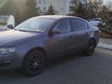 Volkswagen Passat 2008 года за 3 200 000 тг. в Костанай – фото 4