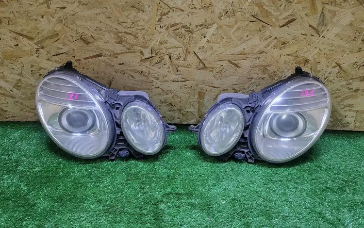 Передние фары на Mercedes w211 за 200 000 тг. в Астана