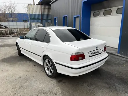 BMW 528 1999 года за 2 700 000 тг. в Караганда – фото 7