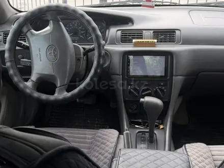 Toyota Camry 2001 года за 4 000 000 тг. в Жаркент – фото 2