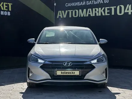 Hyundai Elantra 2019 года за 7 600 000 тг. в Актобе – фото 2