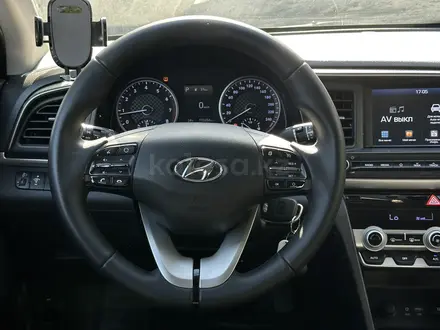 Hyundai Elantra 2019 года за 7 600 000 тг. в Актобе – фото 15