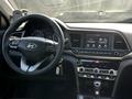 Hyundai Elantra 2019 года за 7 600 000 тг. в Актобе – фото 20