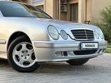 Mercedes-Benz E 280 2000 года за 5 500 000 тг. в Туркестан – фото 2