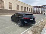 Toyota Highlander 2021 года за 25 000 000 тг. в Атырау – фото 4