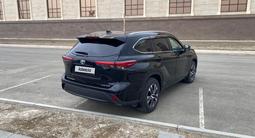 Toyota Highlander 2021 годаүшін22 400 000 тг. в Атырау – фото 3