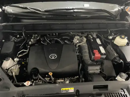 Toyota Highlander 2021 года за 22 400 000 тг. в Атырау – фото 5