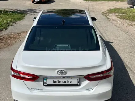 Toyota Camry 2023 года за 17 900 000 тг. в Усть-Каменогорск – фото 8