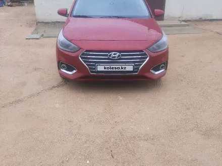 Hyundai Accent 2018 года за 6 800 000 тг. в Актау – фото 2