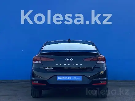 Hyundai Elantra 2020 года за 9 945 550 тг. в Алматы – фото 4