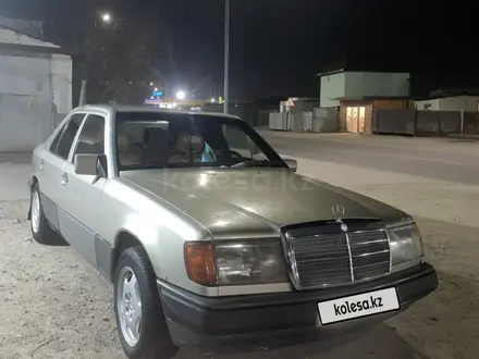 Mercedes-Benz E 200 1989 года за 1 100 000 тг. в Астана – фото 3