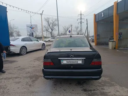 Mercedes-Benz E 280 1995 года за 2 500 000 тг. в Туркестан – фото 4