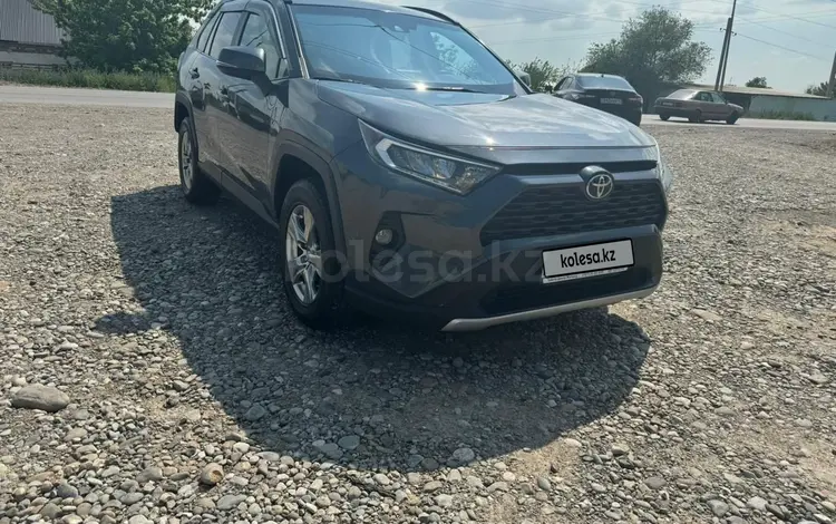 Toyota RAV4 2020 года за 17 000 000 тг. в Шымкент