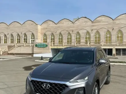 Hyundai Santa Fe 2019 года за 10 500 000 тг. в Уральск – фото 4