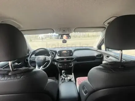 Hyundai Santa Fe 2019 года за 10 500 000 тг. в Уральск – фото 6