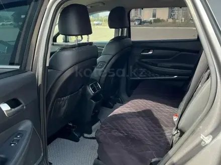 Hyundai Santa Fe 2019 года за 10 500 000 тг. в Уральск – фото 7
