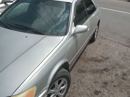 Toyota Camry 2000 года за 3 300 000 тг. в Караганда – фото 3