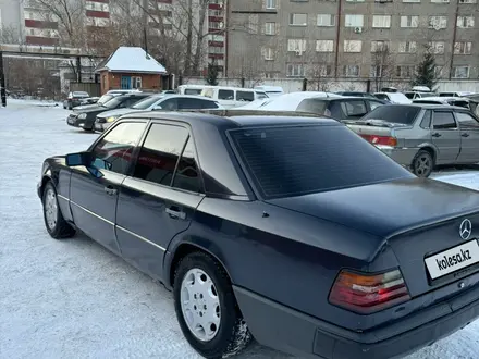 Mercedes-Benz E 200 1988 года за 1 350 000 тг. в Петропавловск – фото 6