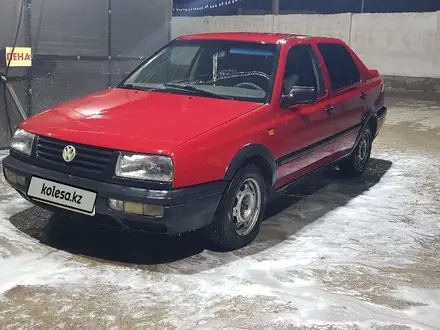 Volkswagen Vento 1998 года за 1 400 000 тг. в Туркестан