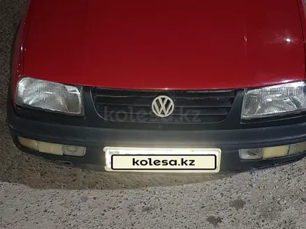 Volkswagen Vento 1998 года за 1 400 000 тг. в Туркестан – фото 10