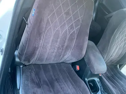 Toyota RAV4 2018 года за 11 100 000 тг. в Атырау – фото 4
