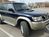 Nissan Patrol 2000 года за 6 100 000 тг. в Караганда – фото 2