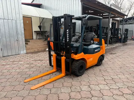 Toyota  7FG30 2000 года за 4 900 000 тг. в Алматы