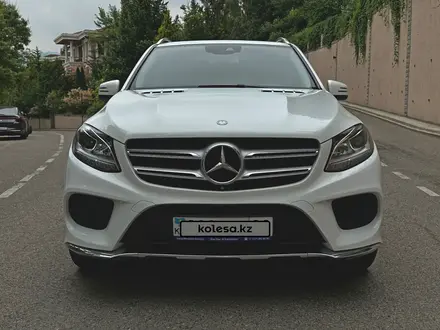 Mercedes-Benz GLE 400 2015 года за 18 800 000 тг. в Алматы – фото 17