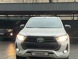 Toyota Hilux 2021 годаfor18 500 000 тг. в Семей