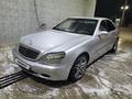 Mercedes-Benz S 500 2000 года за 3 000 000 тг. в Актау – фото 2