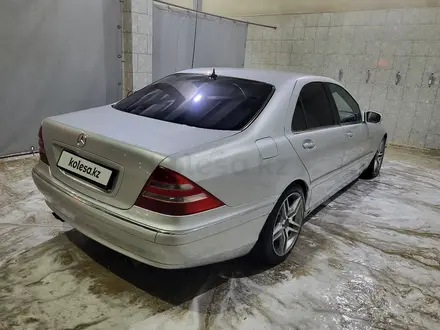 Mercedes-Benz S 500 2000 года за 3 000 000 тг. в Актау – фото 3