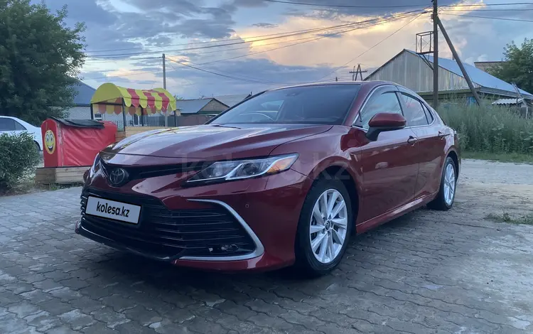 Toyota Camry 2021 годаfor13 300 000 тг. в Астана