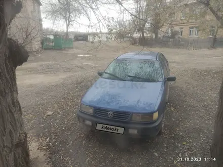 Volkswagen Passat 1995 года за 1 350 000 тг. в Жезказган