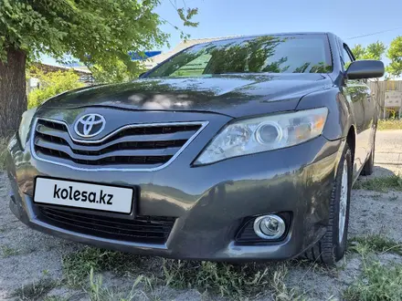 Toyota Camry 2010 года за 6 000 000 тг. в Тараз – фото 2