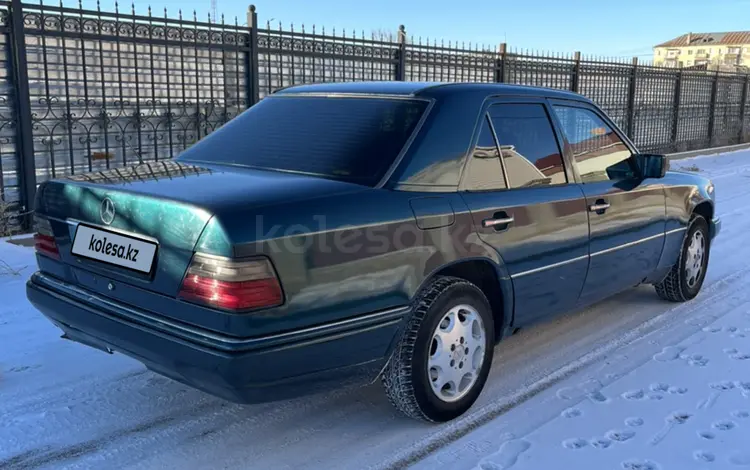 Mercedes-Benz E 200 1994 годаүшін1 200 000 тг. в Караганда