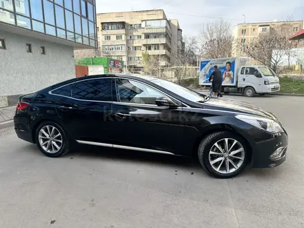 Hyundai Grandeur 2016 года за 9 700 000 тг. в Алматы – фото 2