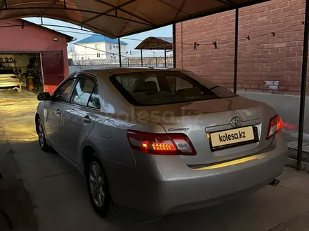 Toyota Camry 2010 года за 6 000 000 тг. в Атырау – фото 31